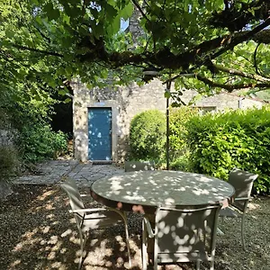 Les Pieds Dans L'eau, Le Blagour Vakantiehuis